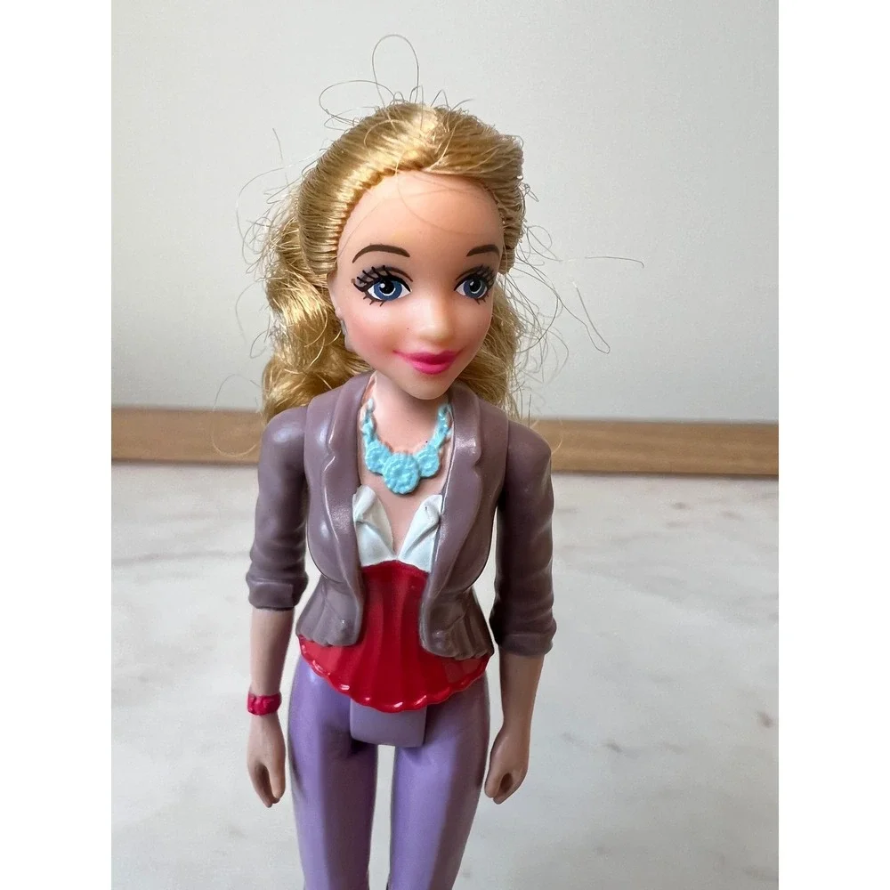 Fisher-Price Loving Family Mom Figure and Various Pretend Toy Food Items